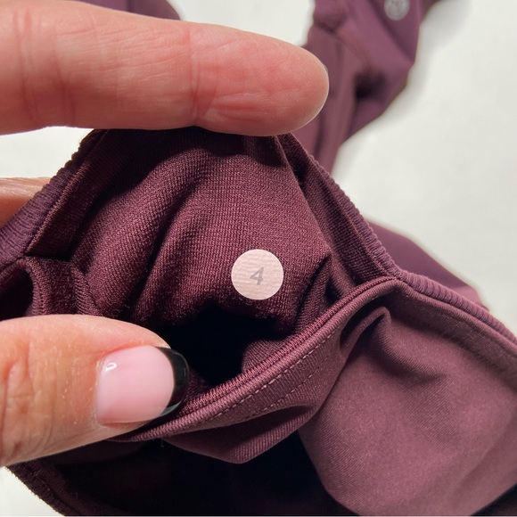 Lululemon Seek The Heat Crop Legging Size 4 - Picture 11 of 14